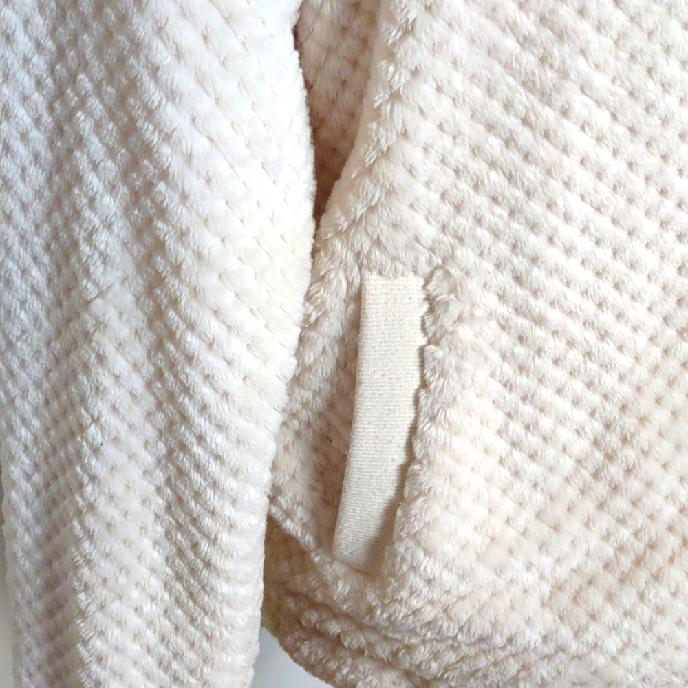 ZELLA Plush Pile Zip Jacket Size Medium - Picture 3 of 9